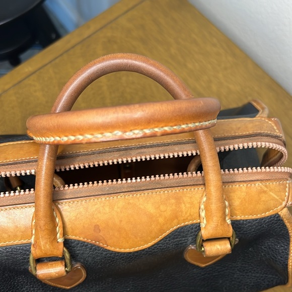 Dooney & Bourke Vintage Gladstone Khaki/British Tan - Picture 16 of 17